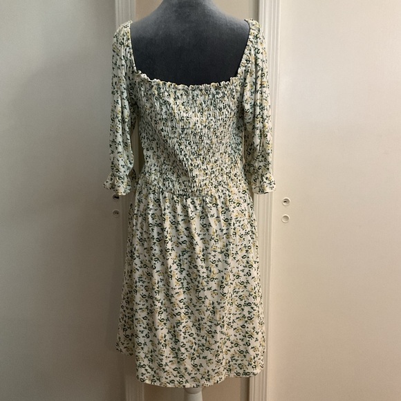 WAYF Yellow White Floral Dress Square Neck Short Sleeve A-Line Size L - Picture 5 of 5